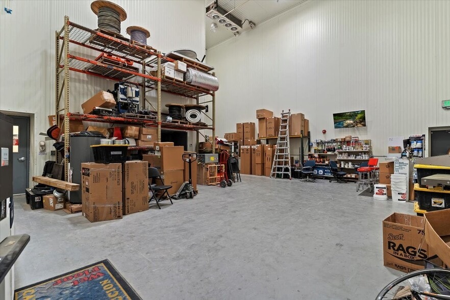 More Photos Of 825 S Gladiola St, Salt Lake City Warehouse For Sale