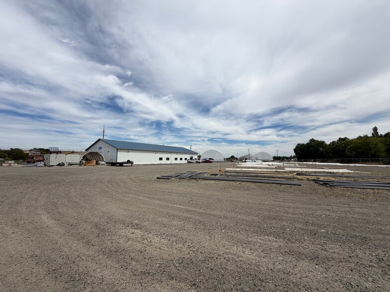 More Photos Of 1130 Buena Rd, Zillah Warehouse For Sale