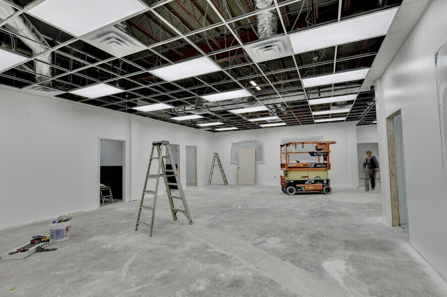 More Photos Of 4784 Cantrell Rd, Flowery Branch Warehouse For Sale