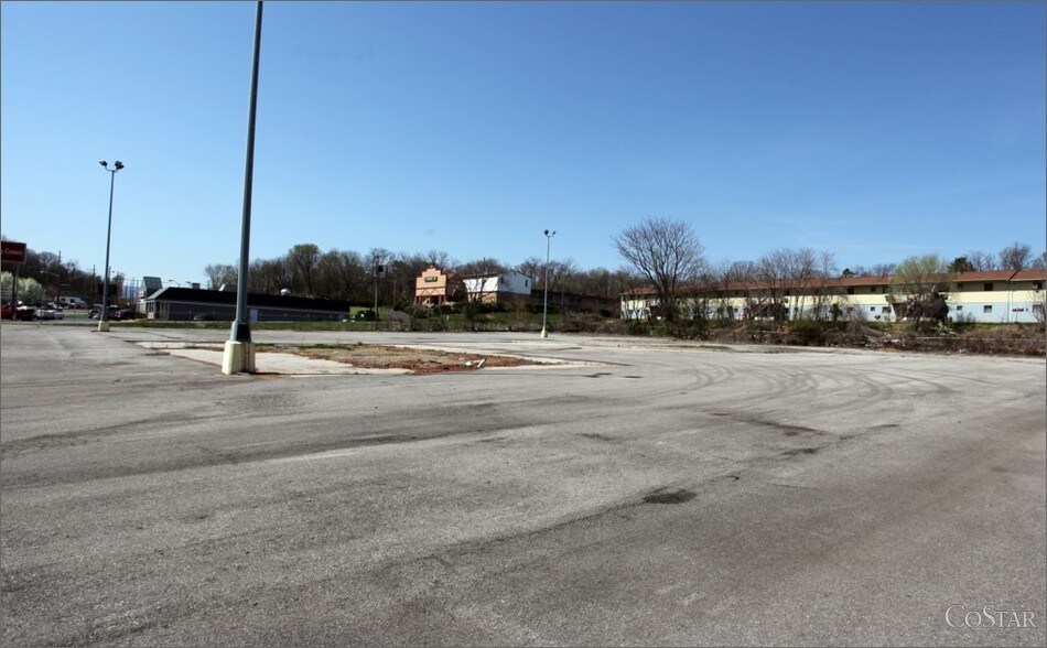 More Photos Of 4509 Melrose Ave, Melrose Land For Sale