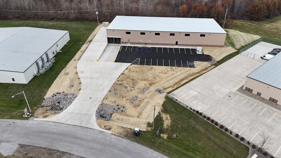 More Photos Of 4646 Arden Dr, Fort Wayne Industrial For Sale