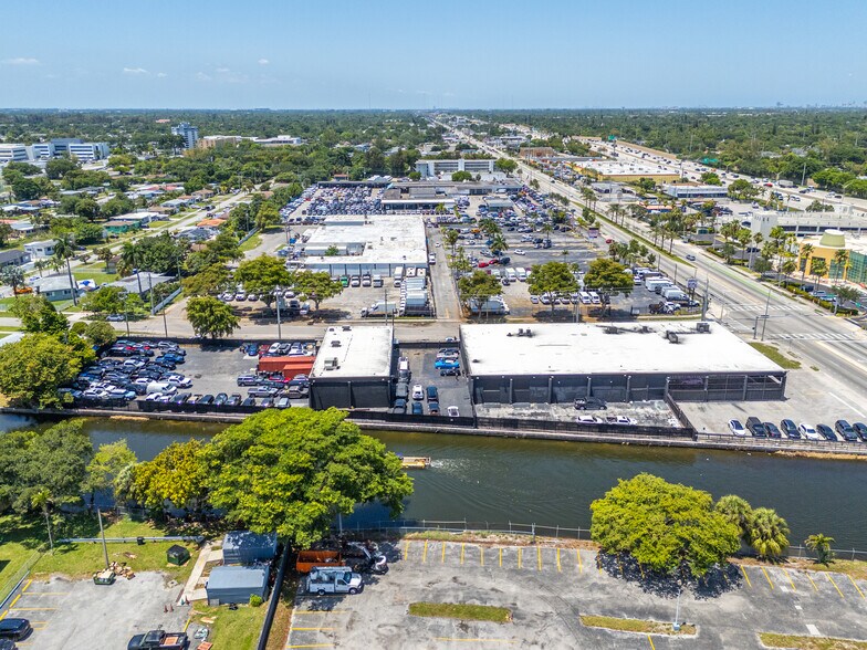More Photos Of 8700 NW 7th Ave, Miami Warehouse For Sale