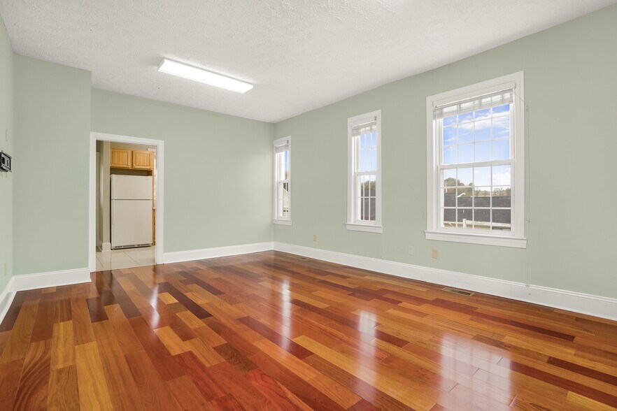 More Photos Of 6245 University Park Dr, Radford Office Residential For Sale