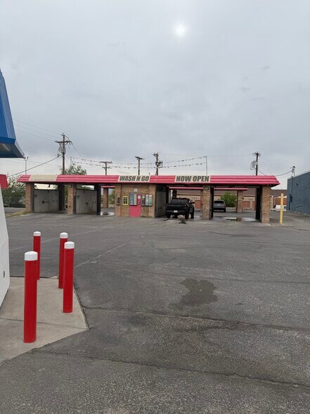 More Photos Of 599 N Yarbrough Dr, El Paso Land For Lease