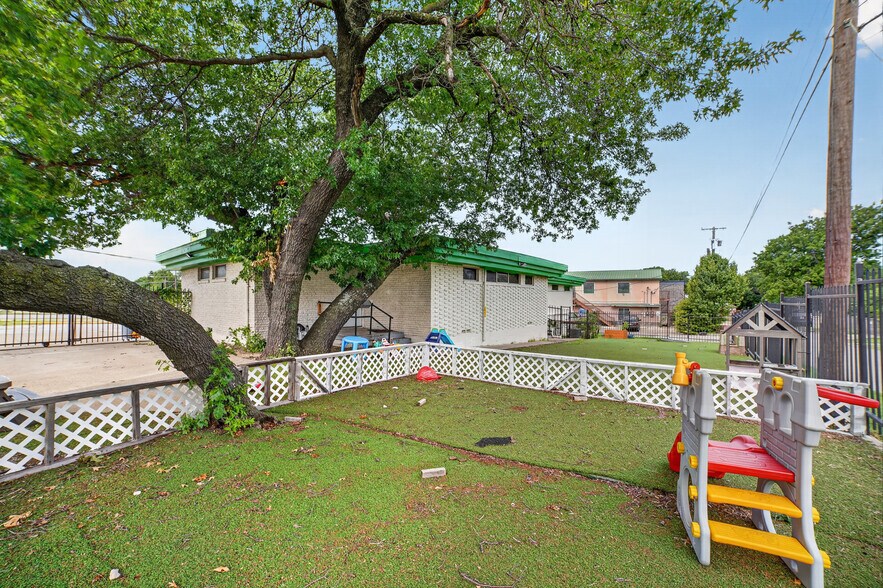 More Photos Of 7525 Military Pky, Dallas Medical For Lease