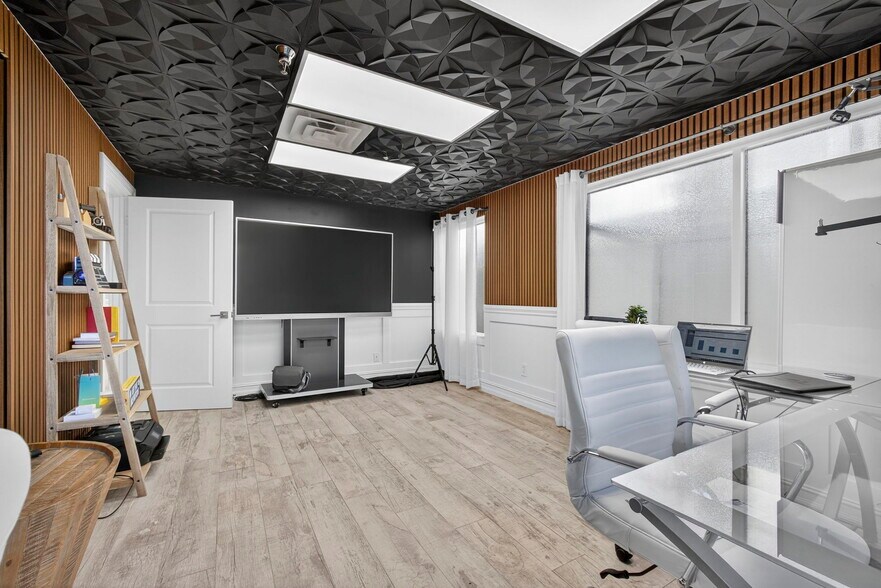 More Photos Of 685 Royal Palm Beach Blvd, Royal Palm Beach Medical For Sale