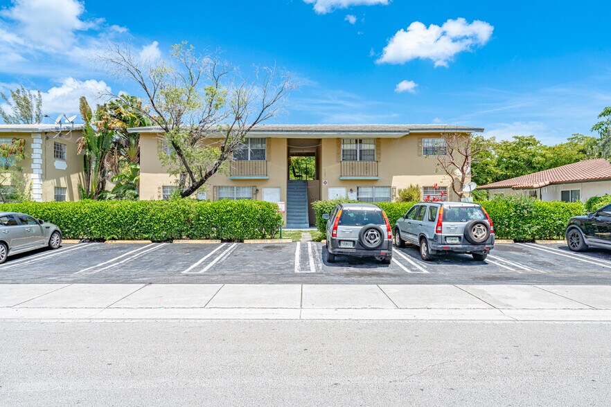 Primary Photo Of 7523 NW 44th Court, Coral Springs Apartments For Sale