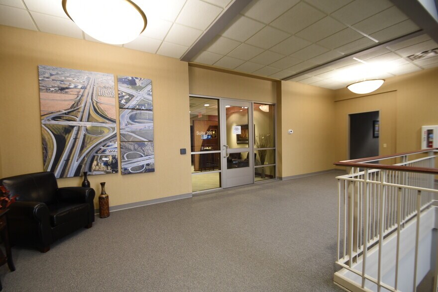 More Photos Of 3203 SW 32nd Ave, Fargo Office For Lease