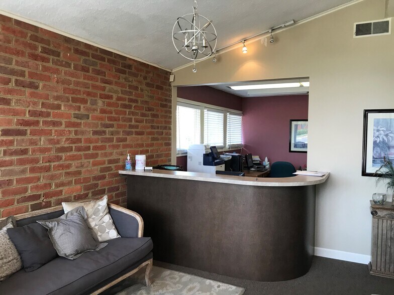 More Photos Of 837 First Colonial Rd, Virginia Beach Medical For Lease