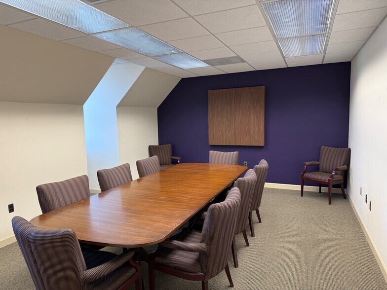 More Photos Of 205 N Central Ave, Staunton Bank For Sale