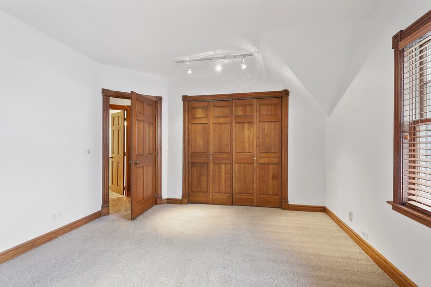 More Photos Of 197 Kent St, Saint Paul Multifamily For Sale