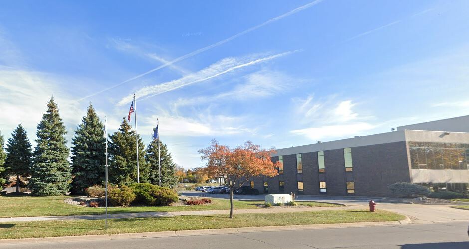 More Photos Of 1258 S Washington Ave, Saginaw Office For Sale