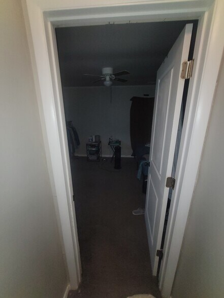 More Photos Of 1458 W 32nd St, Indianapolis Apartments For Sale