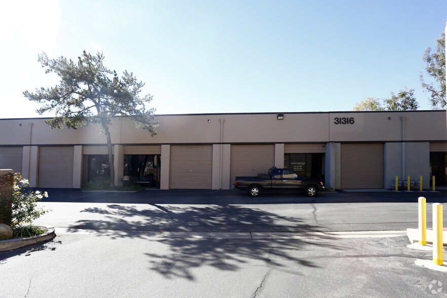 More Photos Of 31316 Via Colinas, Westlake Village Light Distribution For Lease
