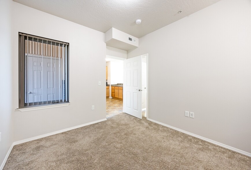 More Photos Of 155 N California St, Missoula Apartments For Sale