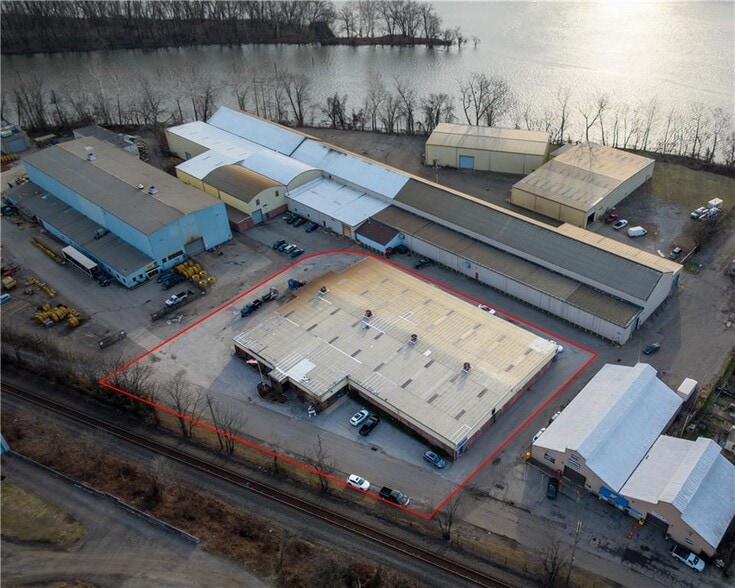 More Photos Of 320 4th St, Blawnox Manufacturing For Sale