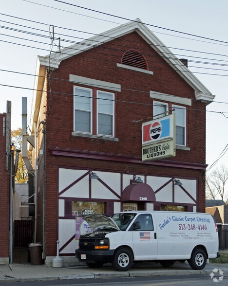 More Photos Of , Cincinnati General Retail For Sale