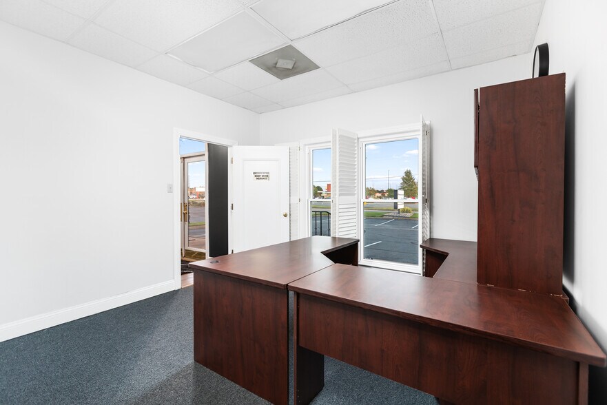 More Photos Of 6933 Crumpler Blvd, Olive Branch Office For Lease