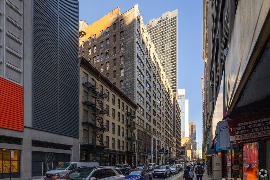 More Photos Of 143 W 29th St, New York Loft Creative Space For Sale