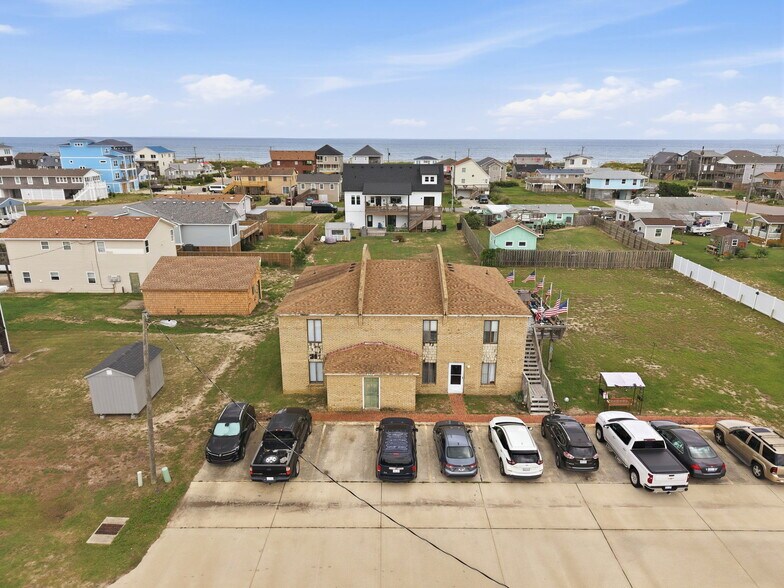 More Photos Of 3207 Briggs St, Kill Devil Hills Apartments For Sale