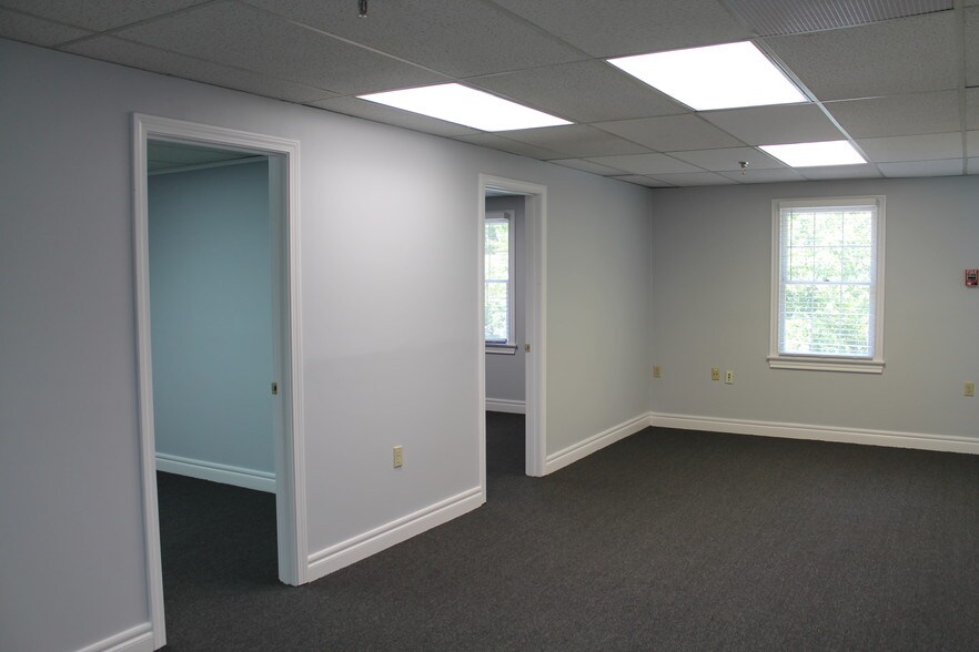 More Photos Of 285 Littleton Rd, Westford Office Residential For Sale