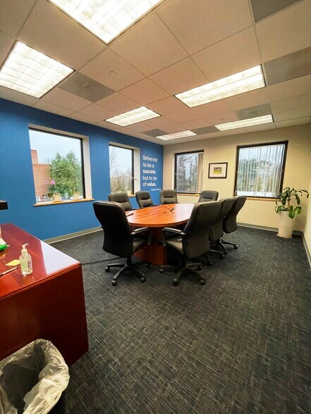 More Photos Of 12231 Parklawn Dr, Rockville Office For Sale