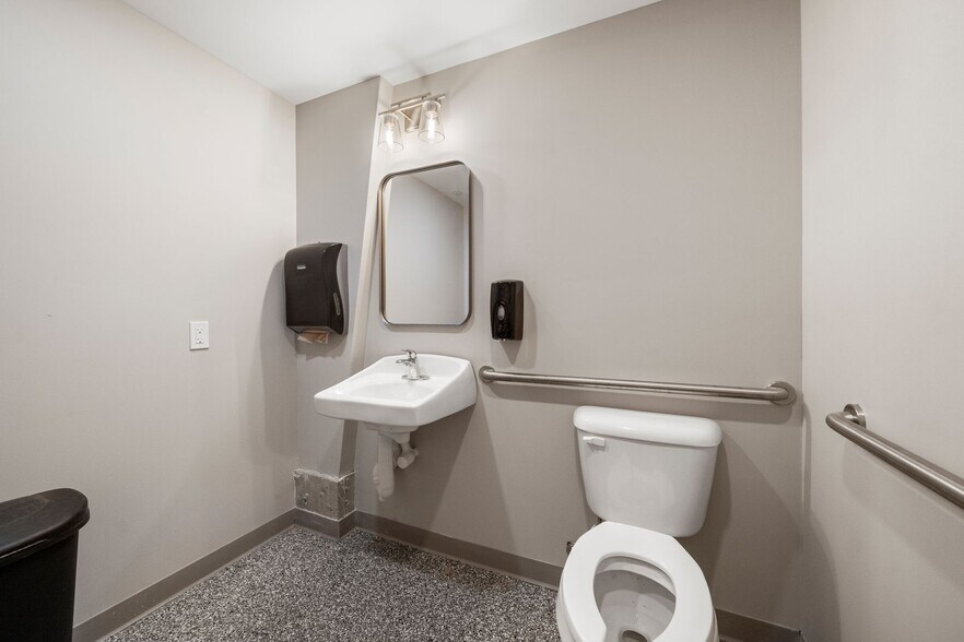 More Photos Of 2 Ricketts Pond Dr, Carver Light Distribution For Lease