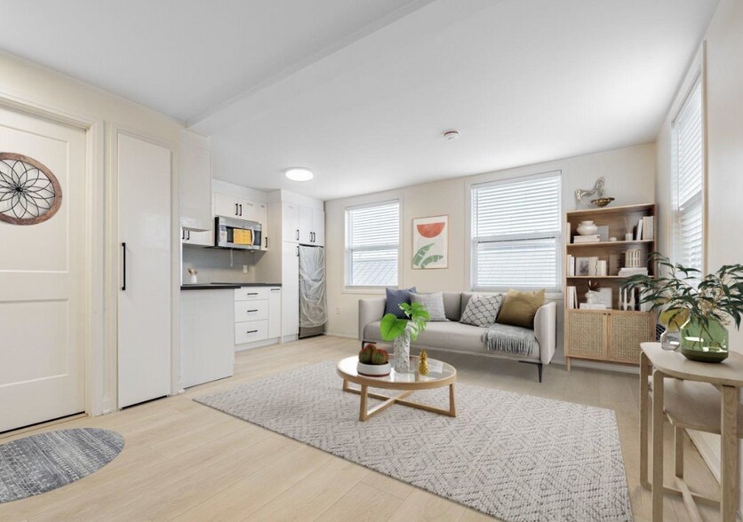 More Photos Of 36 Lindsay St S, Kawartha Lakes Apartments For Sale