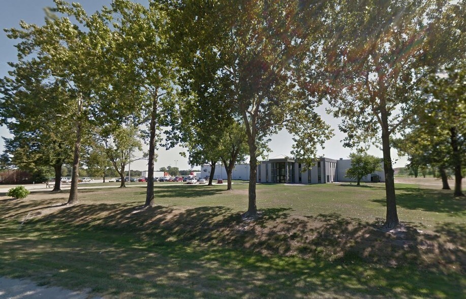 Primary Photo Of 2068 303rd Ave, Fort Madison Manufacturing For Lease