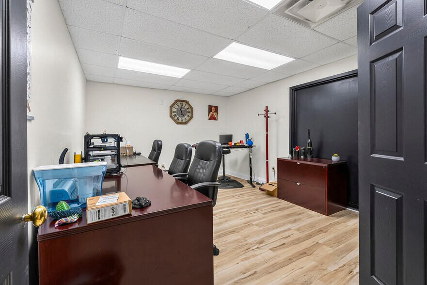More Photos Of 40 Macon St, McDonough Medical For Lease
