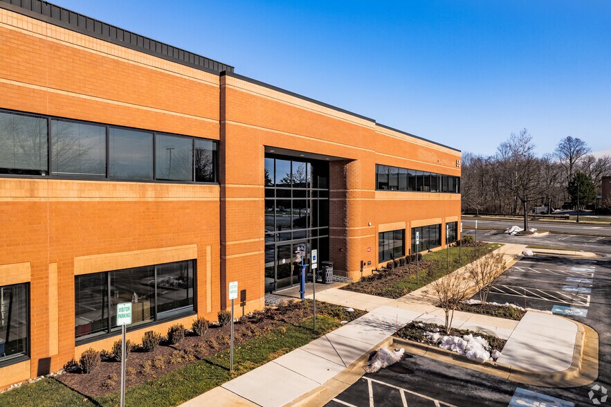More Photos Of 55 W Watkins Mill Rd, Gaithersburg Office For Lease