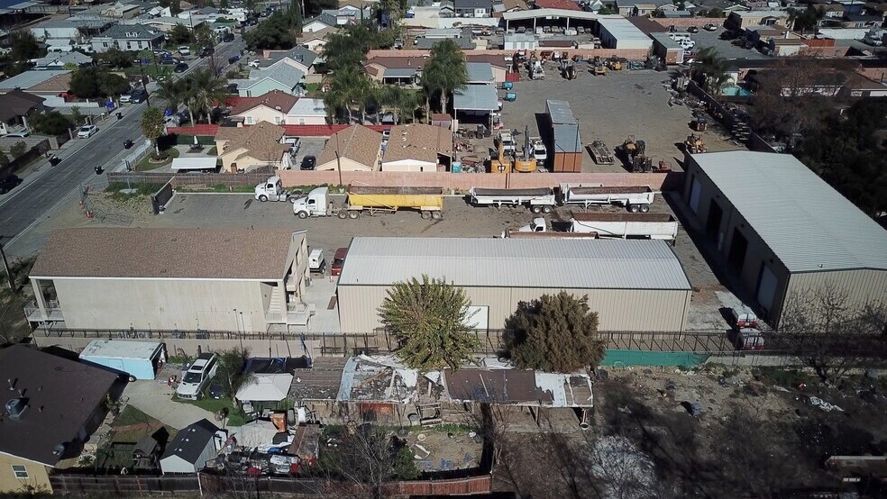 More Photos Of 11185 Roswell Ave, Pomona Warehouse For Lease