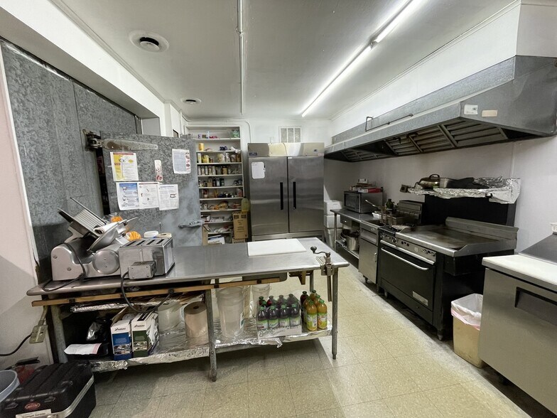 More Photos Of 12550 Airport Hwy, Swanton Bar For Sale