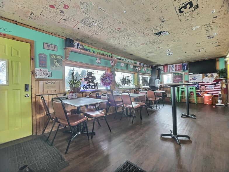 More Photos Of 5609 E Main St, Batavia Restaurant For Sale