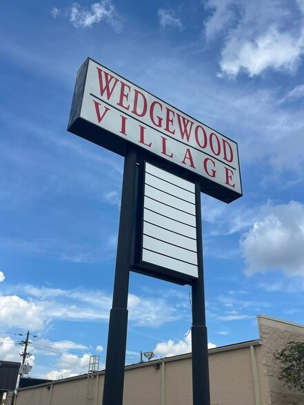 More Photos Of 15959 Hewwood Ave, Baton Rouge General Retail For Lease