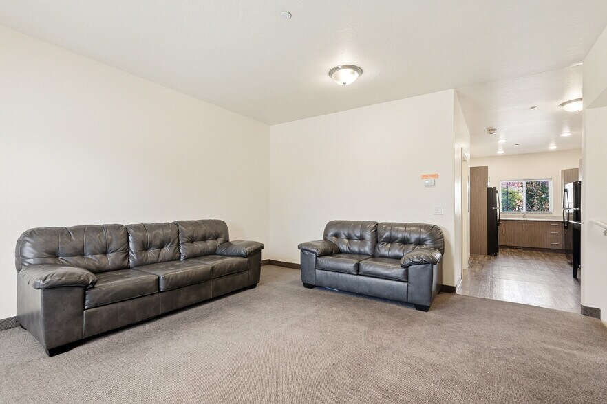 More Photos Of 119 N 800 W, Cedar City Apartments For Sale