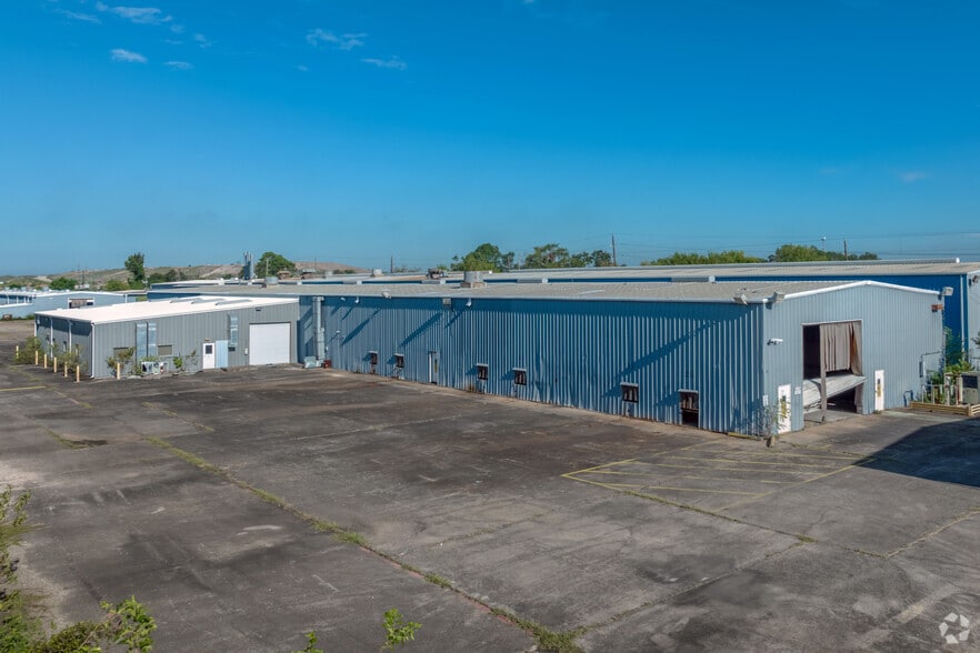 More Photos Of 8204 Fairbanks N Houston Rd, Houston Manufacturing For Lease