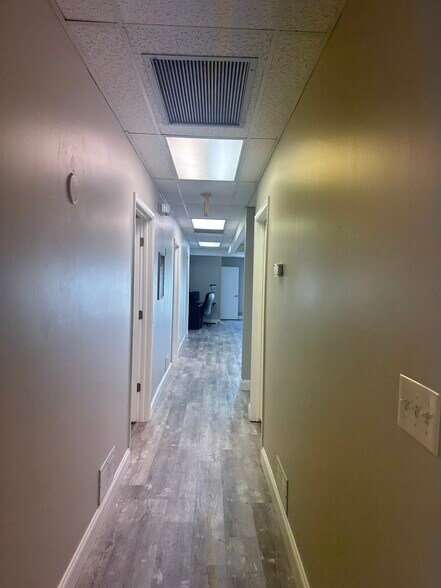 More Photos Of 710 1st Ave SW, Largo Office For Lease