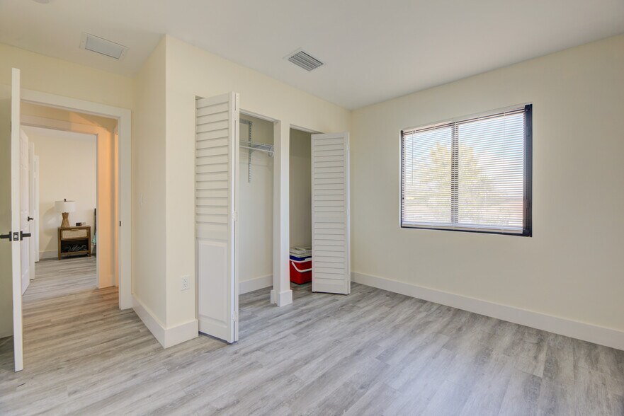 More Photos Of 742 NW 70th St, Miami Apartments For Sale