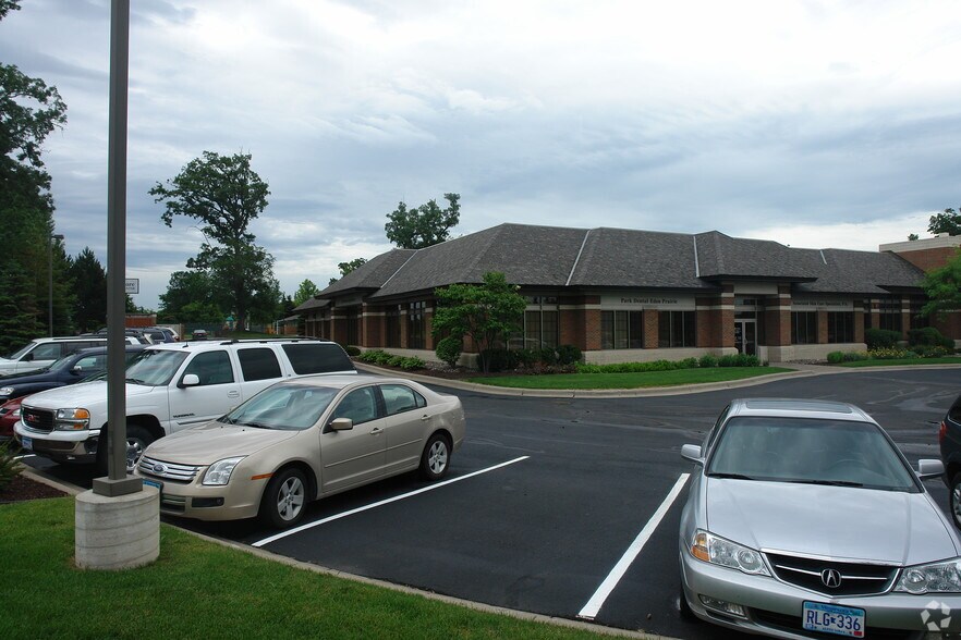 More Photos Of 18315 Cascade Dr, Eden Prairie Medical For Lease