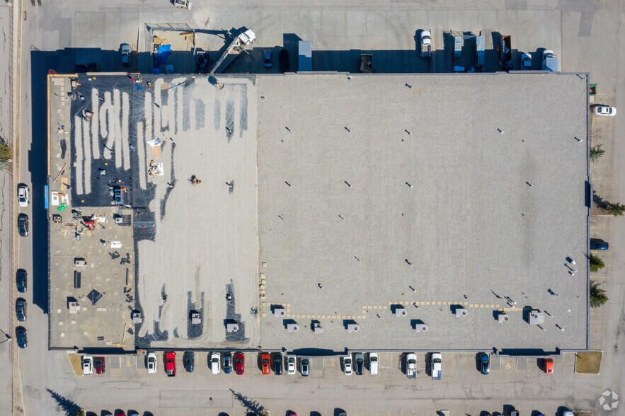 More Photos Of 11500 35th St SE, Calgary Flex For Lease