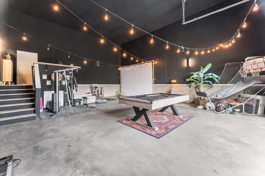 More Photos Of 13870 HWY 279, Gravette Flex For Sale