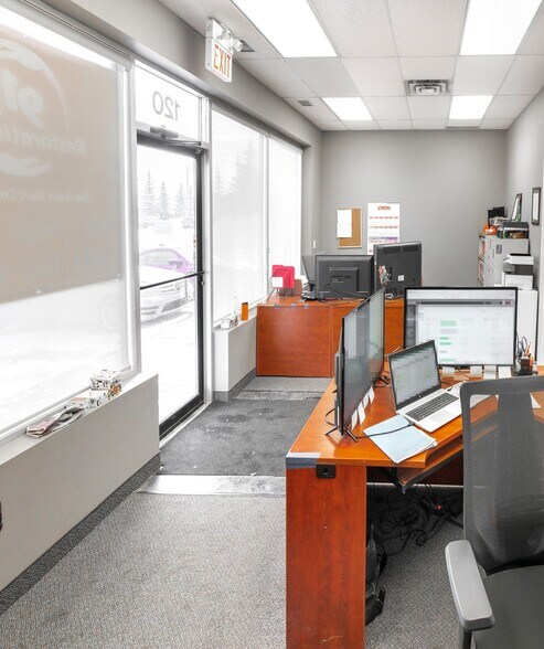 More Photos Of 11979 40th St SE, Calgary Warehouse For Lease