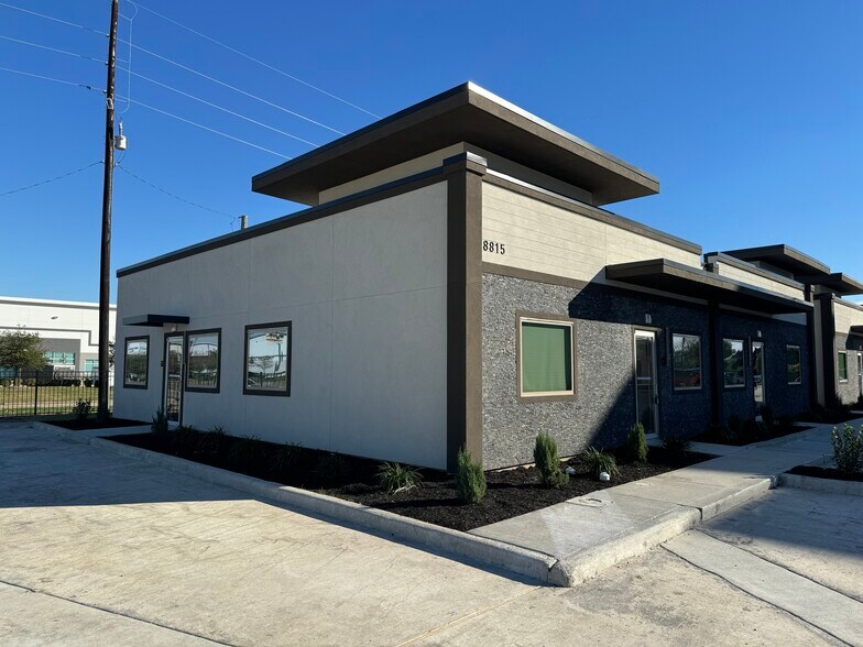 More Photos Of 8815 West Rd, Houston Unknown For Lease
