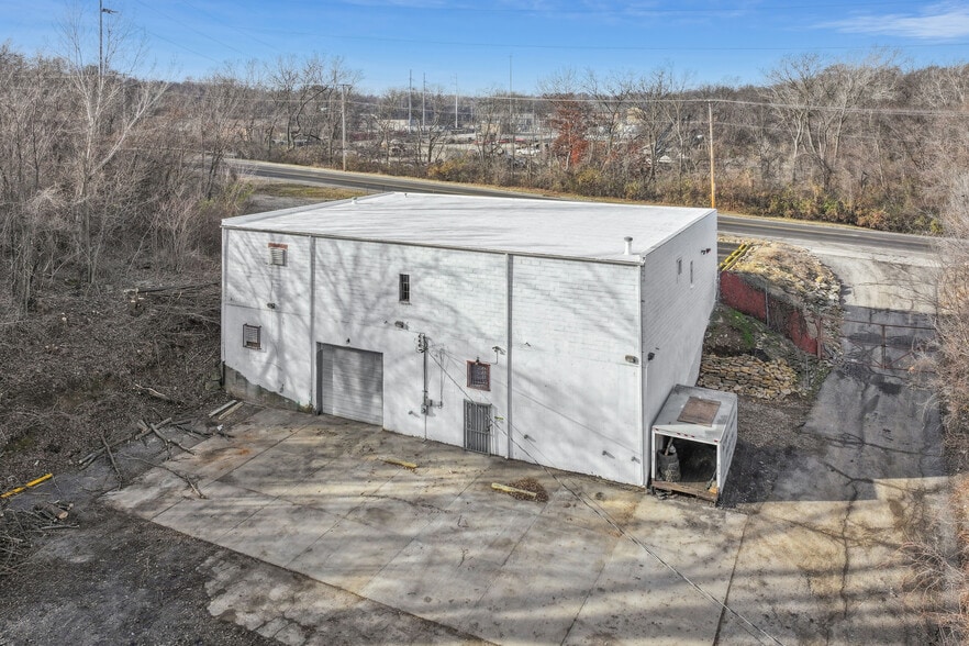 More Photos Of 1839 N 10th St, Kansas City Warehouse For Sale