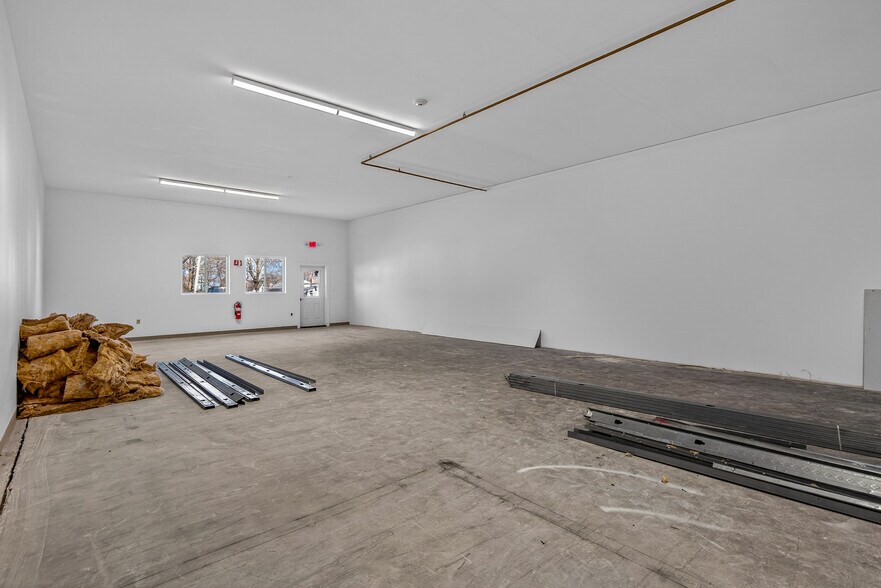 More Photos Of 430 Chapel Hill Rd, Oakdale Freestanding For Lease