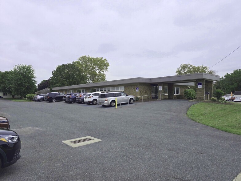 More Photos Of 1095 S Bradford St, Dover Medical For Lease