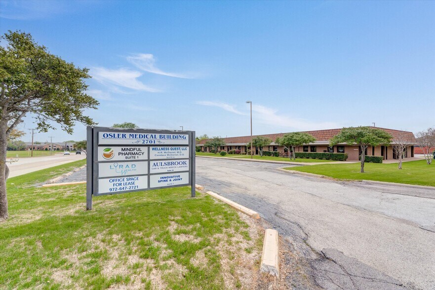 More Photos Of 2701 Osler Dr, Grand Prairie Medical For Sale