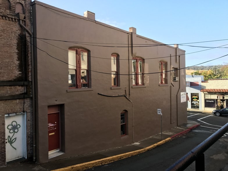 More Photos Of 8 Court St, Jackson Loft Creative Space For Lease