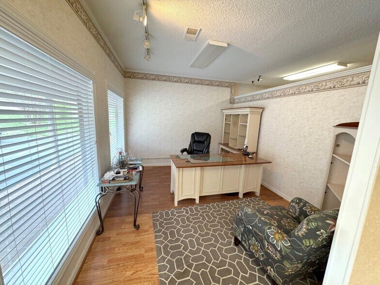 More Photos Of 1748 S Main St, Rocky Mount Office For Sale